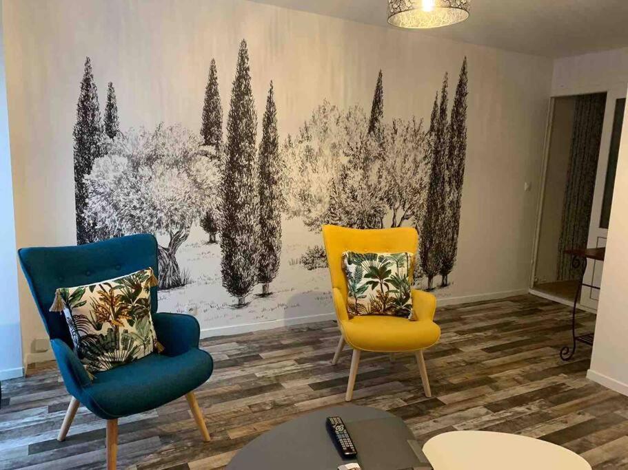 Appartement Avec Cours Gien Zewnętrze zdjęcie