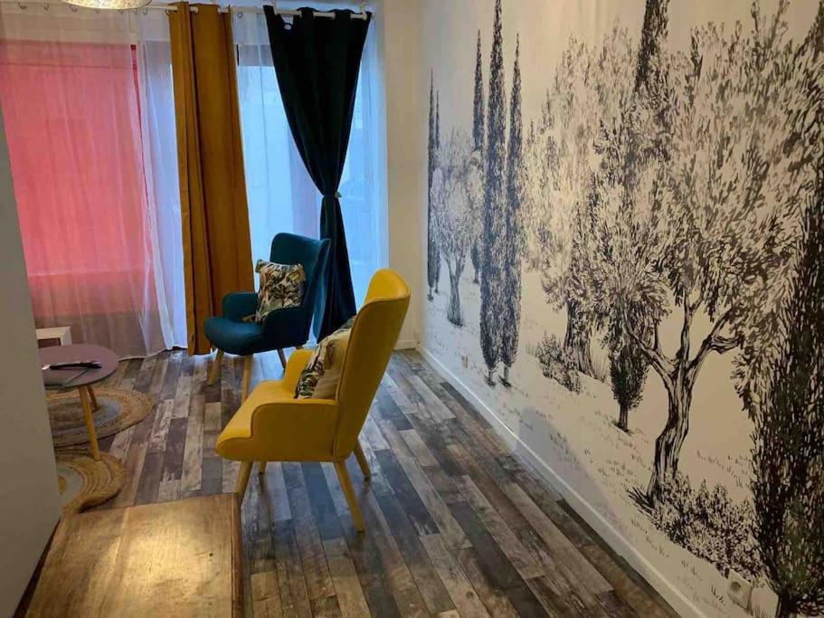 Appartement Avec Cours Gien Zewnętrze zdjęcie